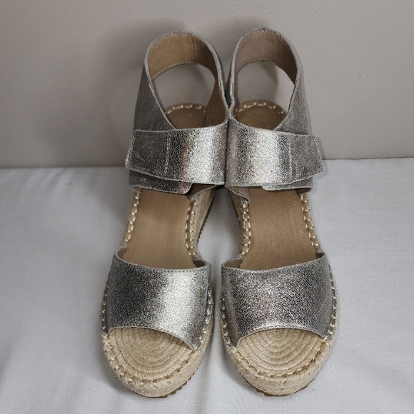 Eileen Fisher Silver Espadrille Wedges with Metallic Finish - Picture 5 of 10